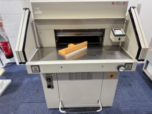 EBA-551 Guillotine
