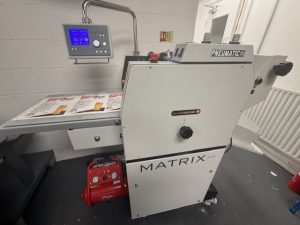 Matrix MX-370P pneumatic Laminator Video